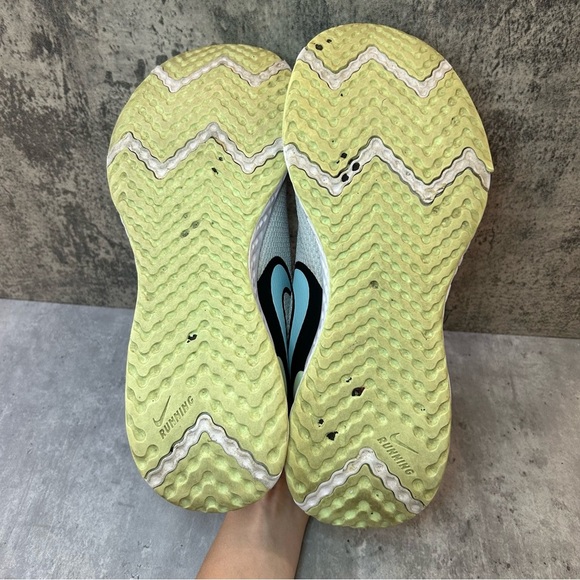 Nike Revolution Running Shoes Womens sz 11 - white/black - Picture 5 of 7